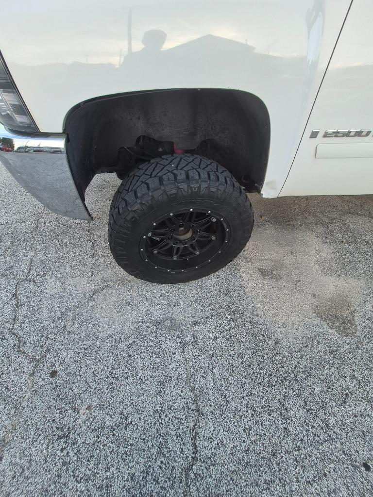 2009 Chevrolet Silverado 2500HD Work Truck - Photo 13