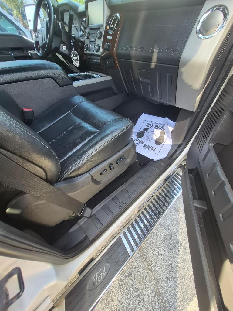 2013 Ford F-250 Super Duty Lariat - Photo 11