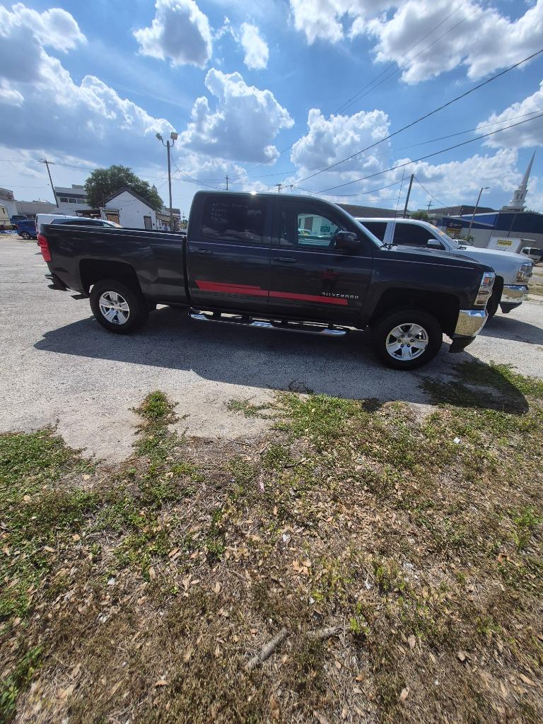 2017 Chevrolet Silverado 1500 LT - Photo 19